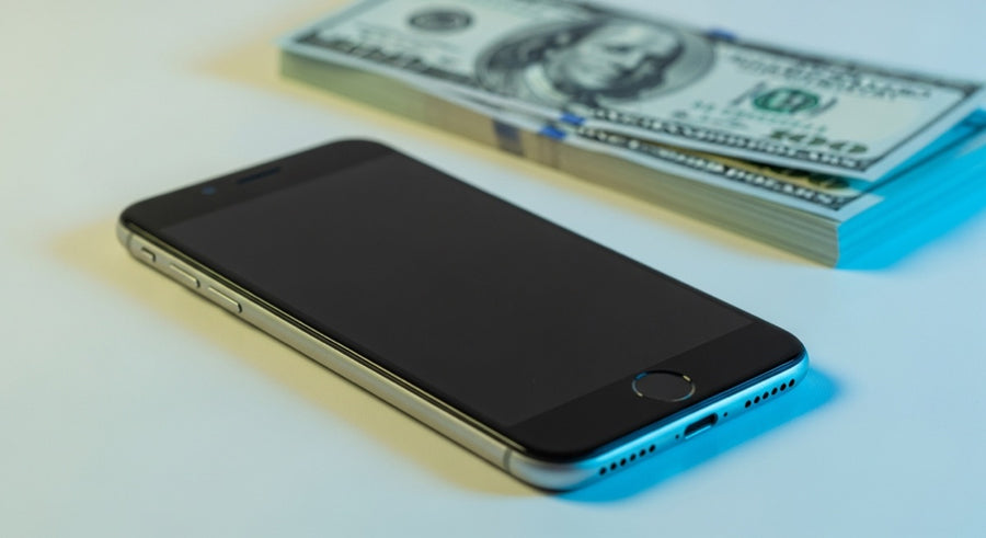 Trade in your old phone for cash with Device Giant